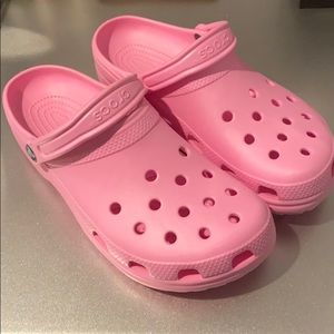 light pink crocs